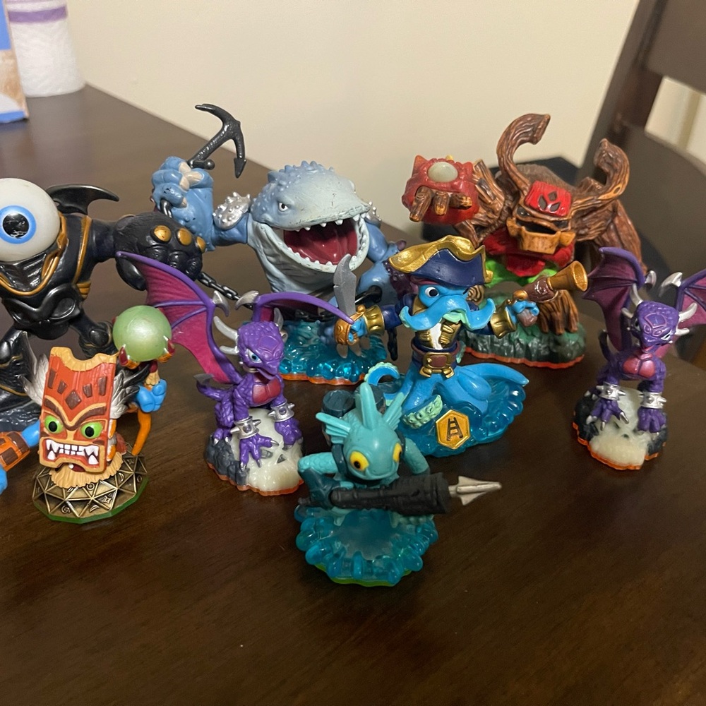 Adventure Heroes Action Figure Set